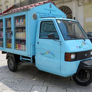 Library truck