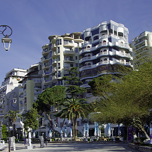 1990s development in Saranda