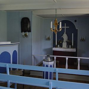Ikateq, Inside Church
