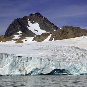 Apusiaajik Glacier Front