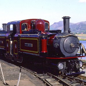 Double Fairlie, Merddin Emrys, at the end of the Cob approaching Boston Lodge Works