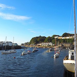 River Glaslyn estuary and Porthmadog harbour