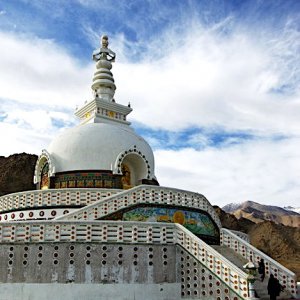 Shanti Stupa