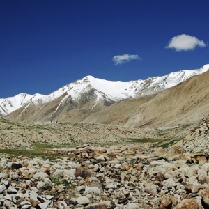 On the way down from KhardungLa, towards Khardung settlement