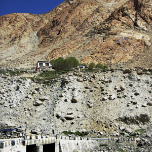 On the way down from KhardungLa, towards Khardung settlement