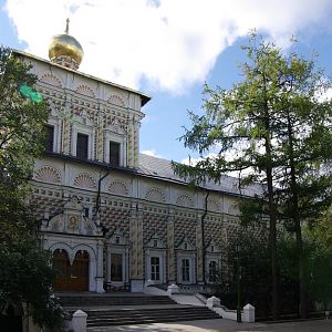Trinity St Sergius Monastery, St Sergius Church and the Refectory