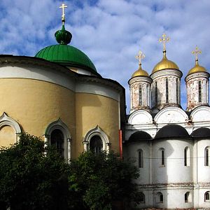 Yaroslavl Kremlin, Church of the Yaroslavl Miracle Workers and the Cathedral of the Transfiguration of Our Saviour