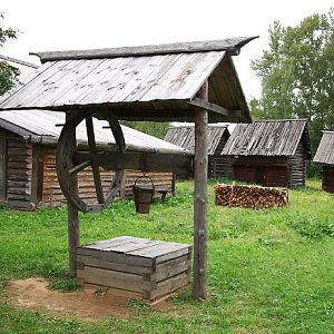 Kostroma, Museum of Wooden Architecture, well and barns