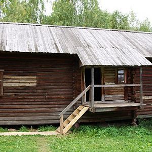 Kostroma, Museum of Wooden Architecture, home of a poor peasant