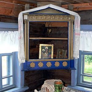 Kostroma, Museum of Wooden Architecture, prosperous family home - red corner