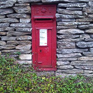 British Letter Box - Queen Elizabeth II