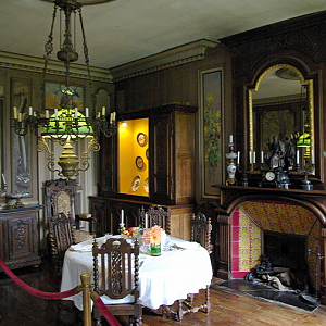Manoir de Kérazan, dining room