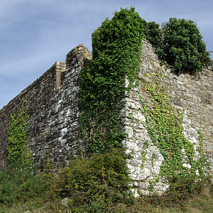 Lanvéoc - Fort Belvedere walls