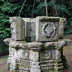 Callac fountain