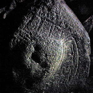 Dolmens Mané-Kerioned - carved end stone