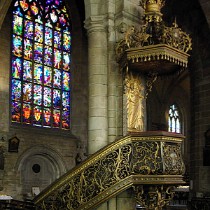 Josselin church pulpit