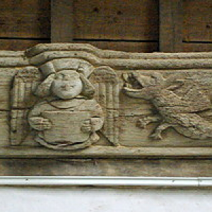 St Nicolas des Eaux church, carved frieze
