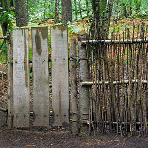 Village de l'An Mil, different kinds of fencing