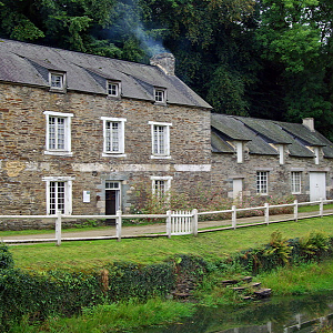 Les Forges des Salles, canteen and shop