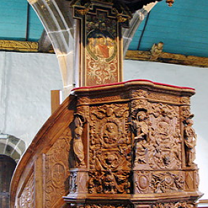 Guimiliau church, pulpit