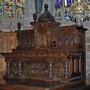 Guimiliau church,  high altar