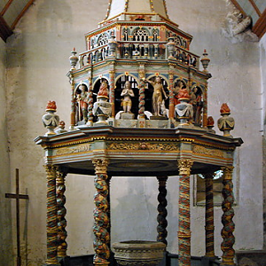 Lampaul-Guimiliau church, baptistry