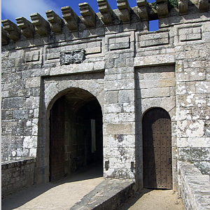 Château de Kerjean, outer gateway