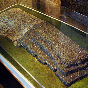 Cairn de Barnenez, model in the Visitor Centre