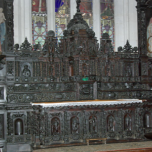 La Roche-Derrien, high altar