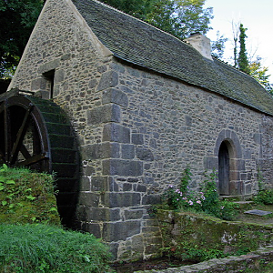 Moulins de Kerouat 1612 mill building