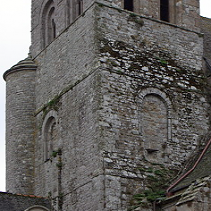Tréguier cathedral - Tour Hastings