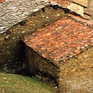 Tile roofs, Piemonte