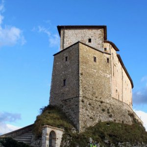 Frontone Castle