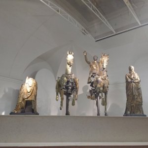 Pergola - Roman Glided Bronzes