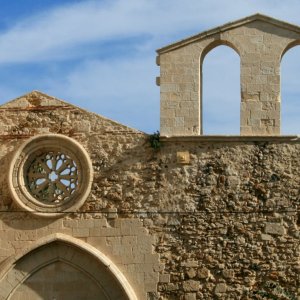 ortigia church facade.jpg