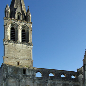 Beaulieu-lès-Loches, Abbaye de la Saint-Trinité