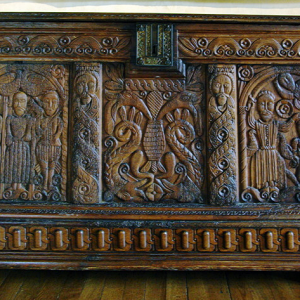 Azay-le-Rideau Château - Chest.png