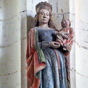 Palluau-sur-Indre, Église Saint-Sulpice - Vierge à la Colombe.png