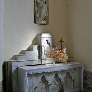 Espeyrac, church - altar
