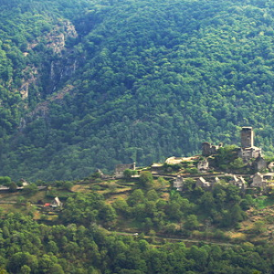 Château de Vallon from the belvedere at Rouens