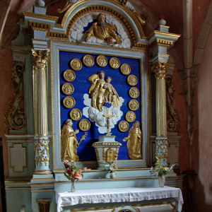 Bouzels, Church of Ste Fauste - side altar