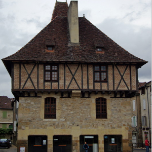 St-Céré, market hall