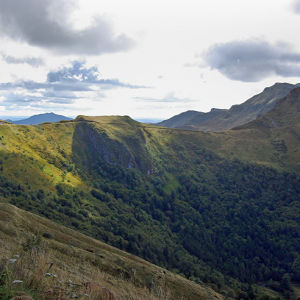 Looking towards Puy Griou from Pas de Peyrol