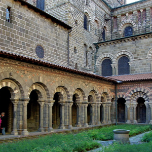 Le Puy-en-Velay, Cathédrale de Notre-Dame - cloisters