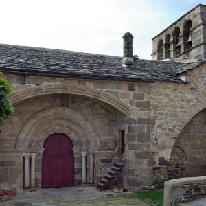 Saint-Pierre-Eynac, church.png