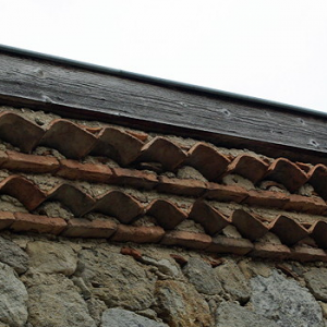 Le Pont-de-Fromentières  - decorative tiles