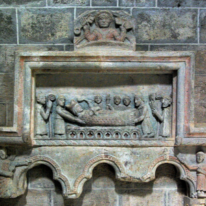 Église du Prieuré de Chamalieres-sur-Loire - burial scene of a bishop
