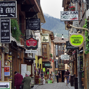 Potes, Calle de la Cantabra
