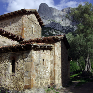 Iglesia Santa Maria de Lebaña