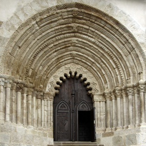 Estella, Iglesia San Pedro de la Rua  - door